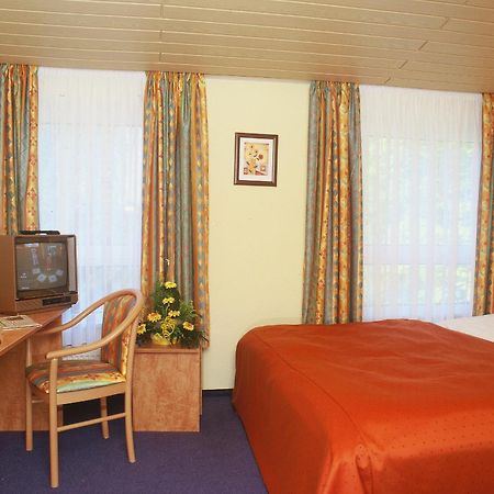 Kaerntner Stub'N Hotel Koenigslutter am Elm Phòng bức ảnh