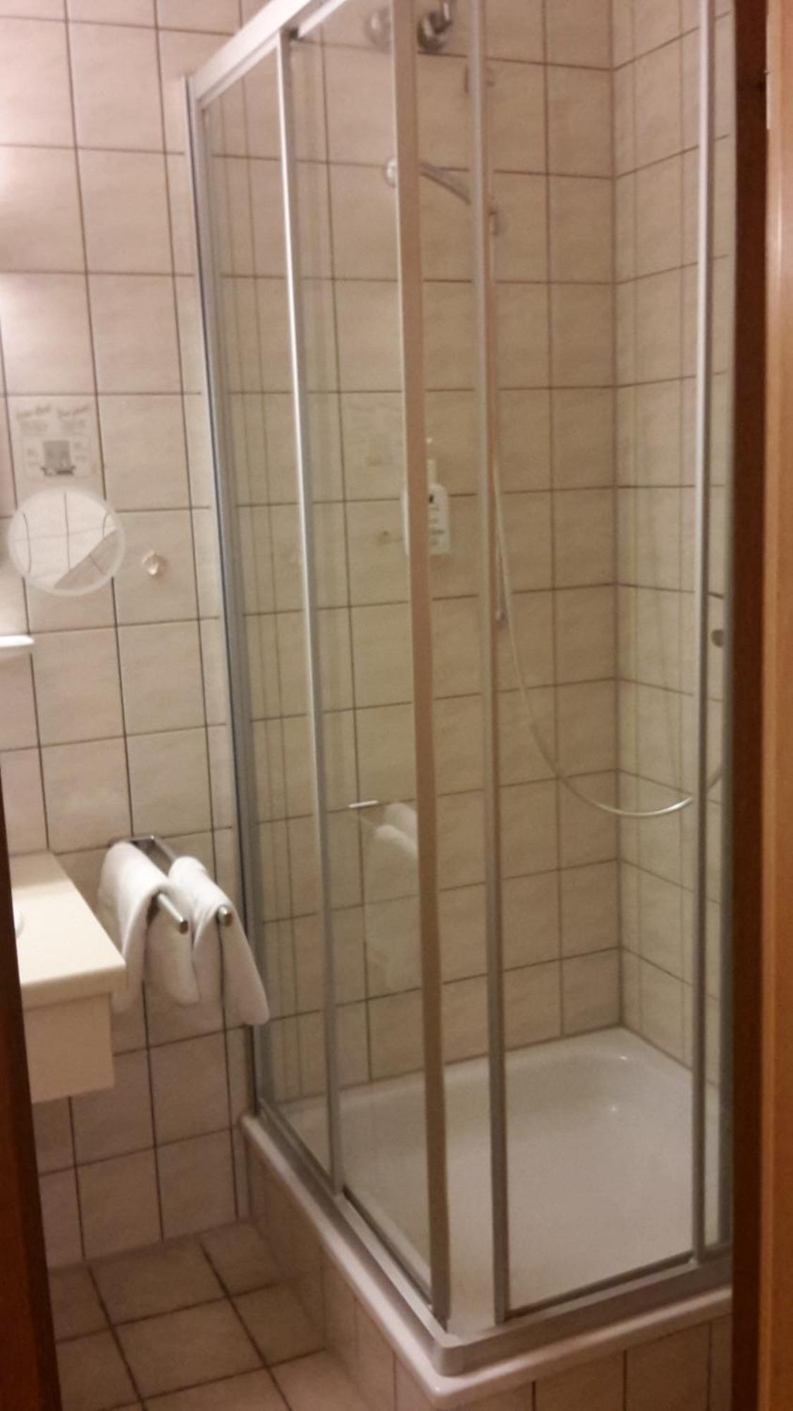Kaerntner Stub'N Hotel Koenigslutter am Elm Phòng bức ảnh