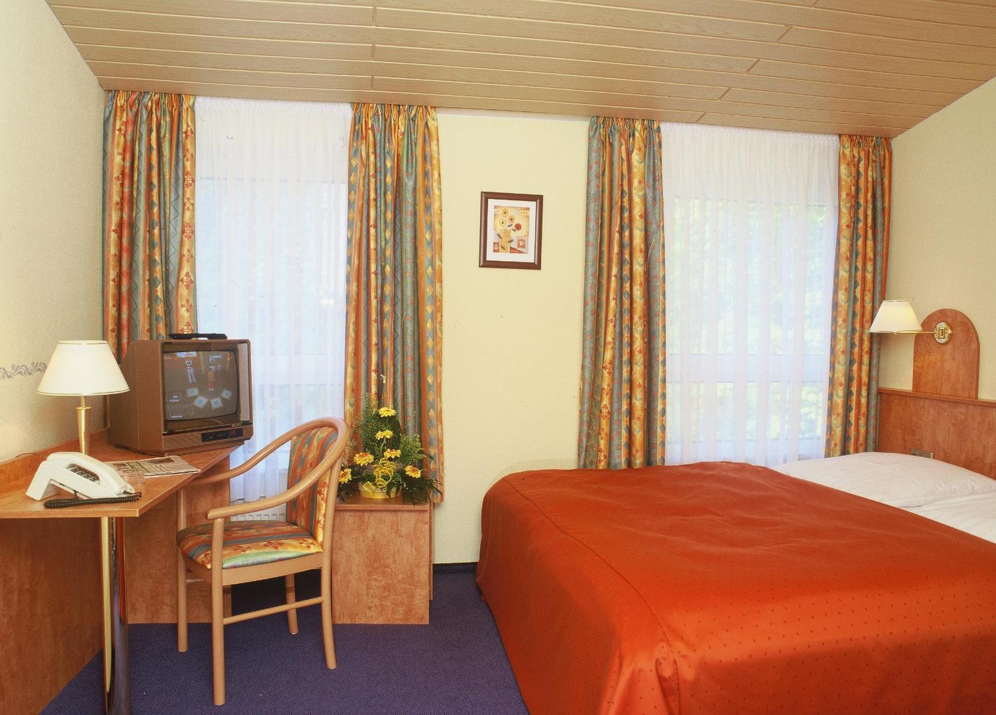 Kaerntner Stub'N Hotel Koenigslutter am Elm Phòng bức ảnh